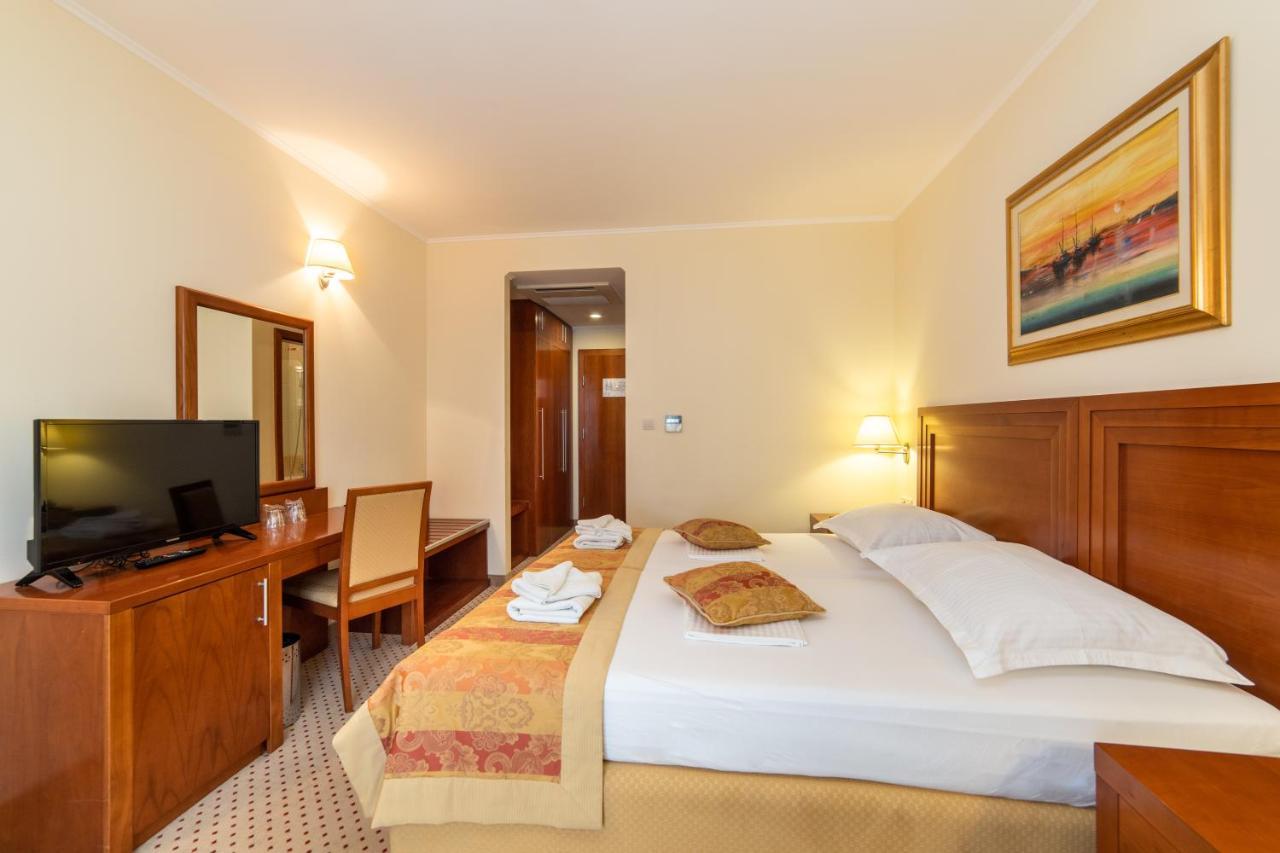 Hotel Bella Vista Drvenik  Bagian luar foto
