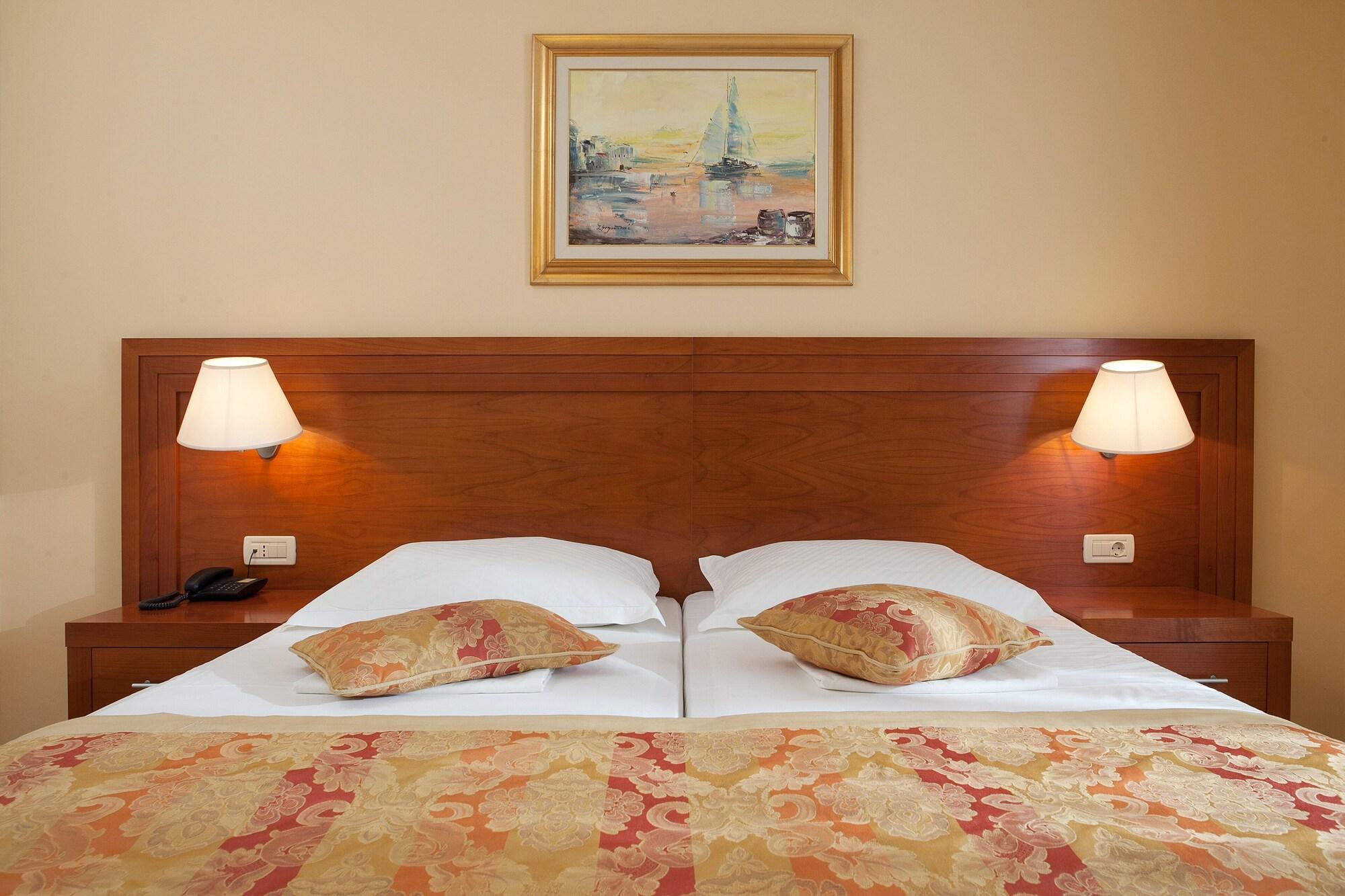 Hotel Bella Vista Drvenik  Bagian luar foto
