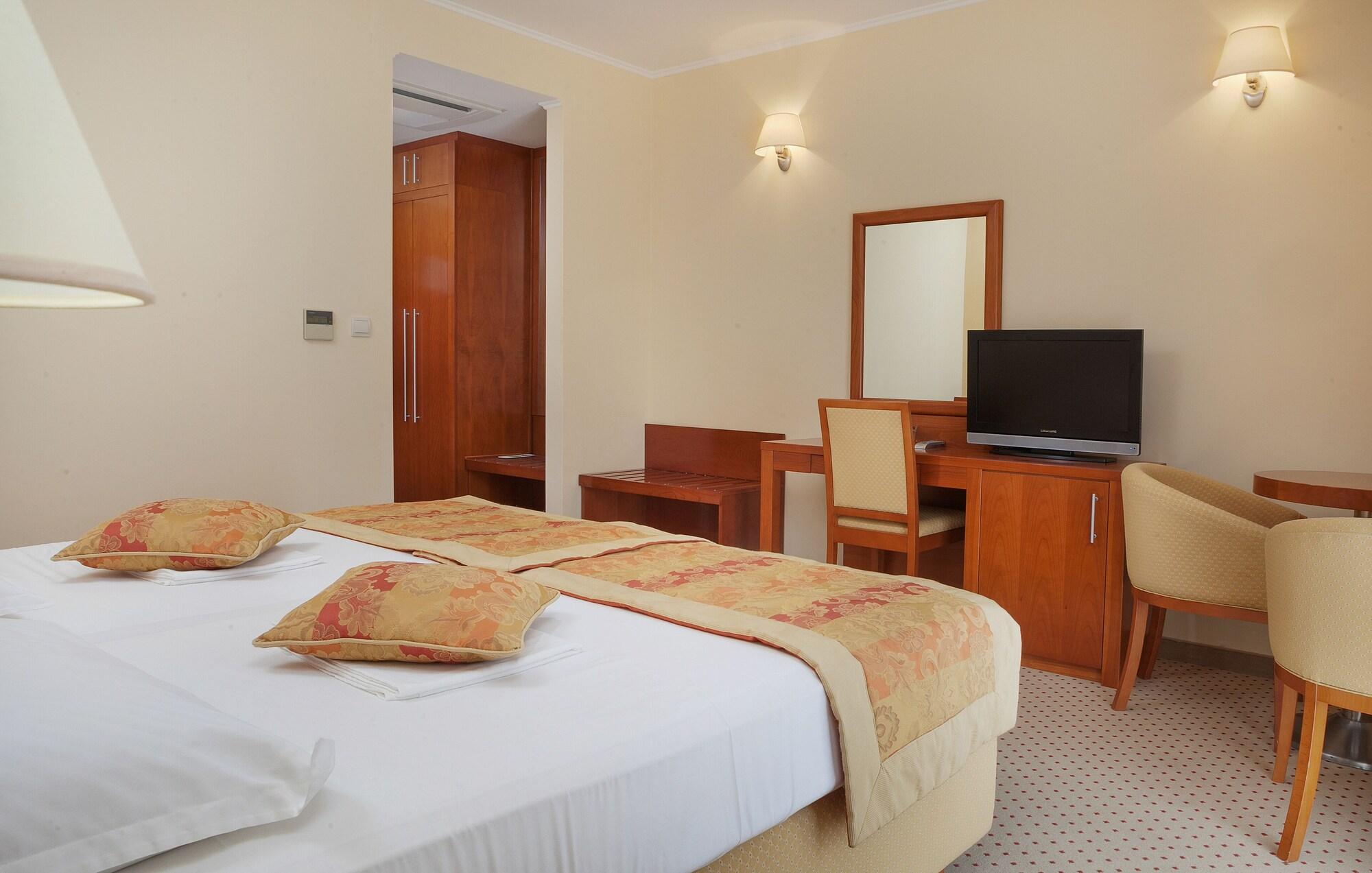 Hotel Bella Vista Drvenik  Bagian luar foto